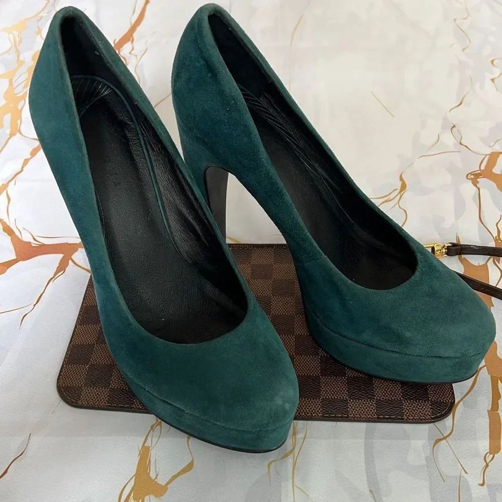 Trouvé Velvet Heels